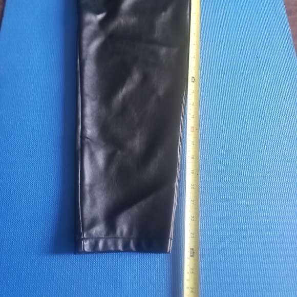 Minkpink Audrey Pleated Pants - Picture 11 of 12